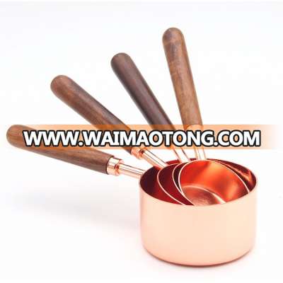 Set of 4 Luxury Kitchen Stainless Steel Rose Gold Copper Plating Measuring Cups with Walnut Handle